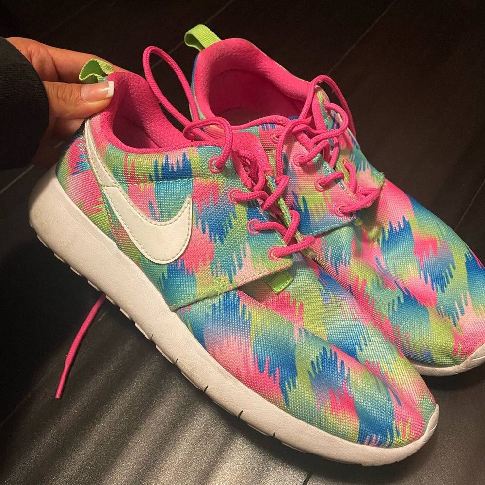 NIKE sneakers
